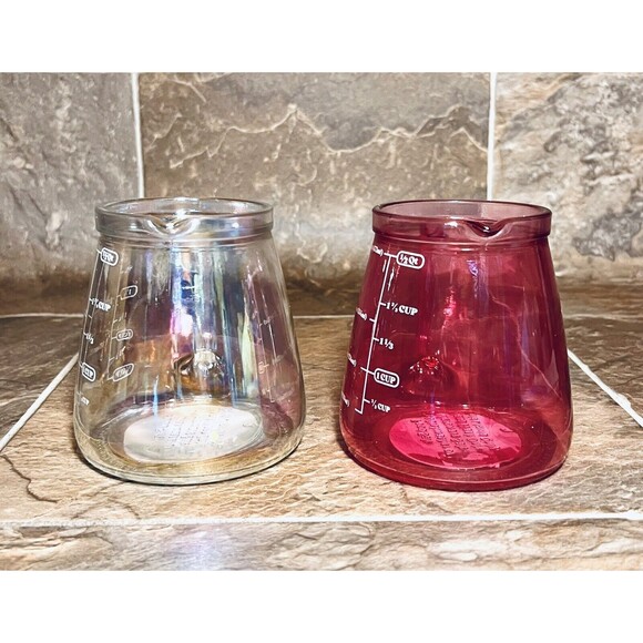 Set of 2 Target Iridescent & Pink Measuring Cup Beaker Pitchers Bullseye New - Picture 6 of 6
